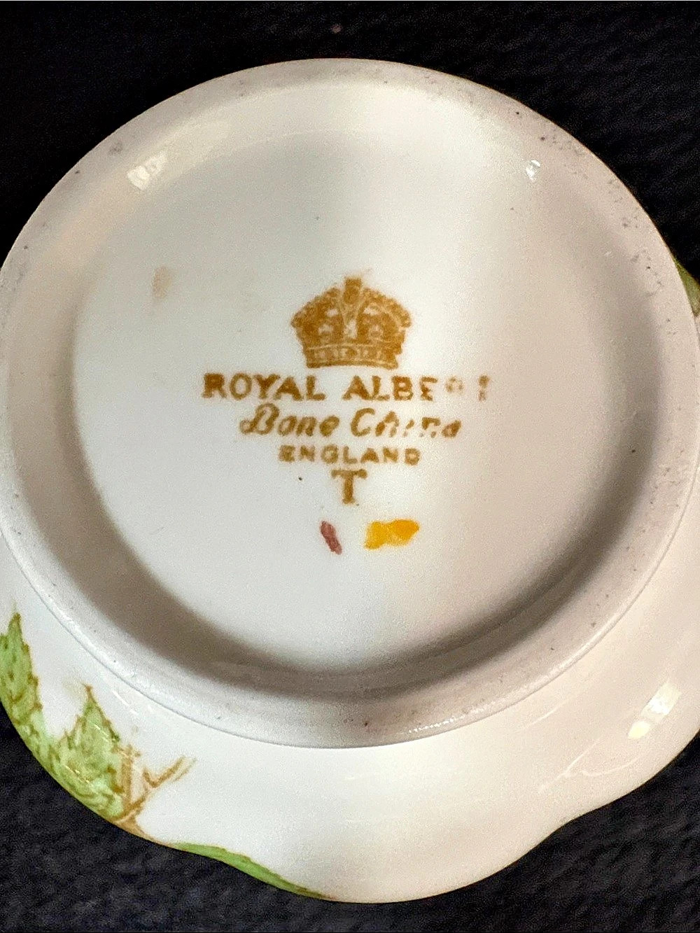 Royal Albert Wild Rose Floral Tea Set in White & Pink. 4 pieces. So sweet! - Picture 11 of 12